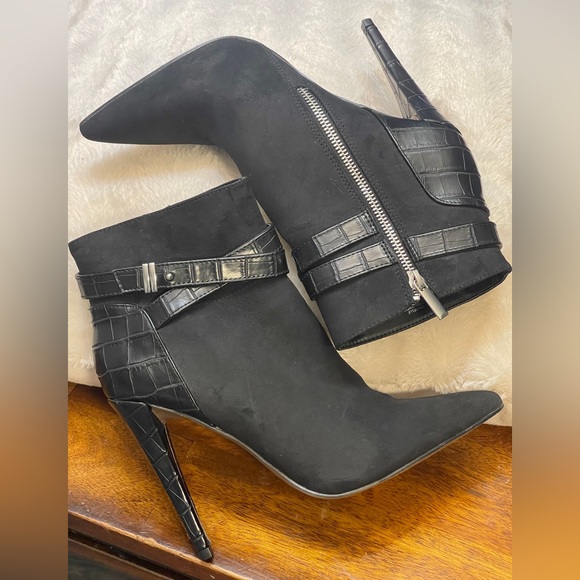 JustFab Shoes - JustFab Black Heeled Boots with Buckle Detail